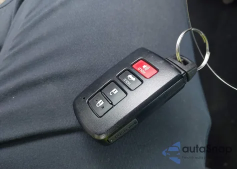 2017 Toyota Corolla Se from USA, damaged, VIN 2T1BURHE6HC842599